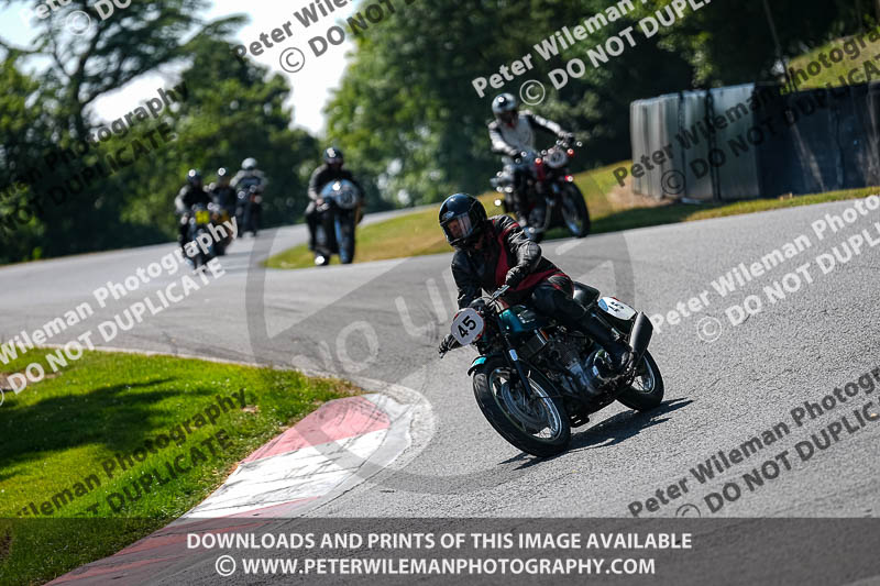 cadwell park;cadwell park photographs;cadwell trackday photographs;enduro digital images;event digital images;eventdigitalimages;peter wileman photography;racing digital images;trackday digital images;trackday photos